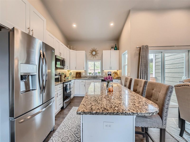 2492 Valley Oak Rd, Castle Rock, CO 80104