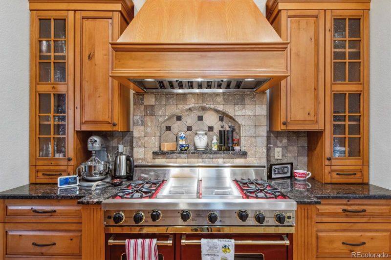 6923 Balsam St, Arvada, CO 80004