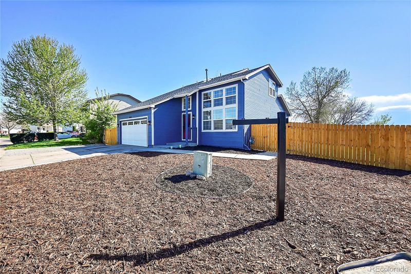 5293 Durham Ct, Denver, CO 80239