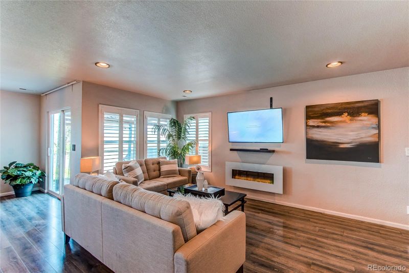 5880 Turnstone Pl, Castle Rock, CO 80104