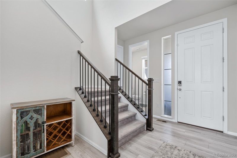 394 N Old Hammer St, Aurora, CO 80018
