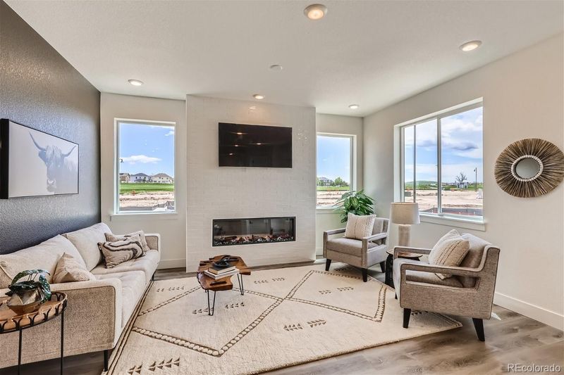 1298 S Algonquian St, Aurora, CO 80018