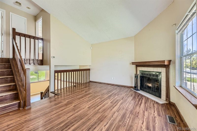 17632 E Temple Dr, Aurora, CO 80015