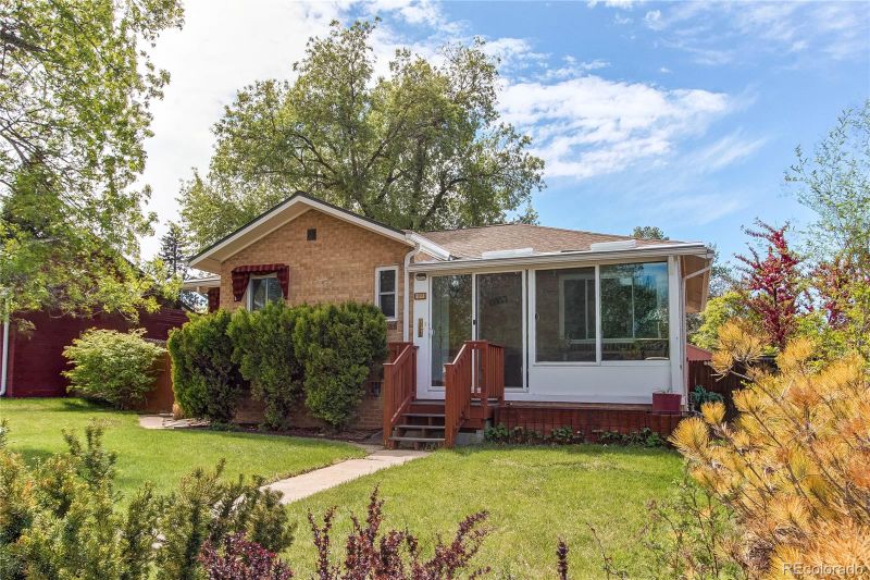 1315 N Holly St, Denver, CO 80220