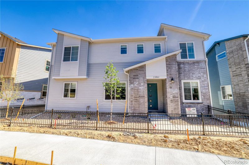 23861 E 40th Ave, Aurora, CO 80019