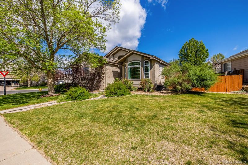 18113 E Amherst Dr, Aurora, CO 80013