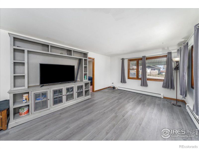 400 Charlotte St, Johnstown, CO 80534