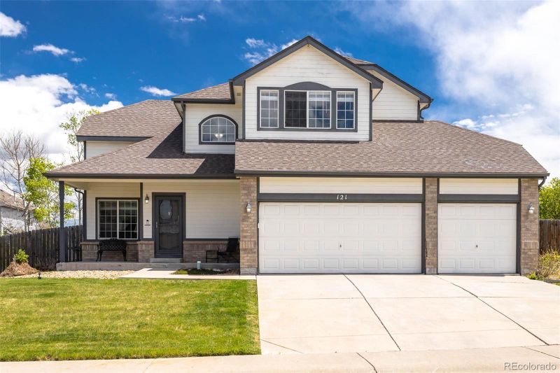 121 Jennings Ln, Johnstown, CO 80534