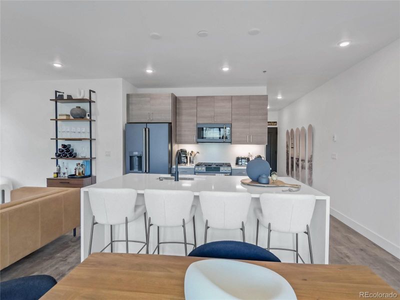 740 Blue River Pw #D24, Silverthorne, CO 80498