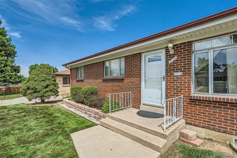 2756 S Grove St, Denver, CO 80236
