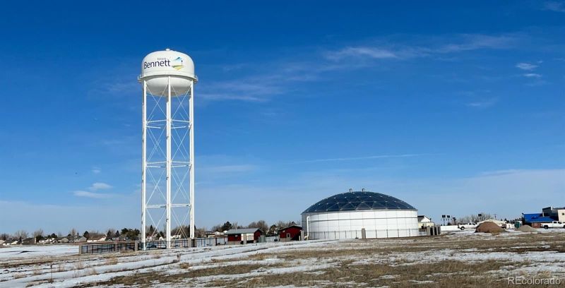 665 Bennett Ave, Bennett, CO 80102
