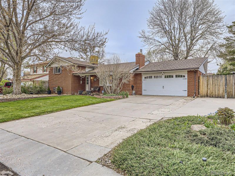7760 Newman St, Arvada, CO 80005