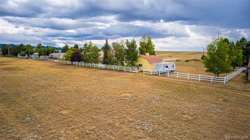 39 Granada Ct, Silver Cliff, CO 81252