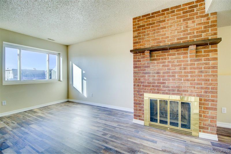 1471 Nokomis Dr, Colorado Springs, CO 80915