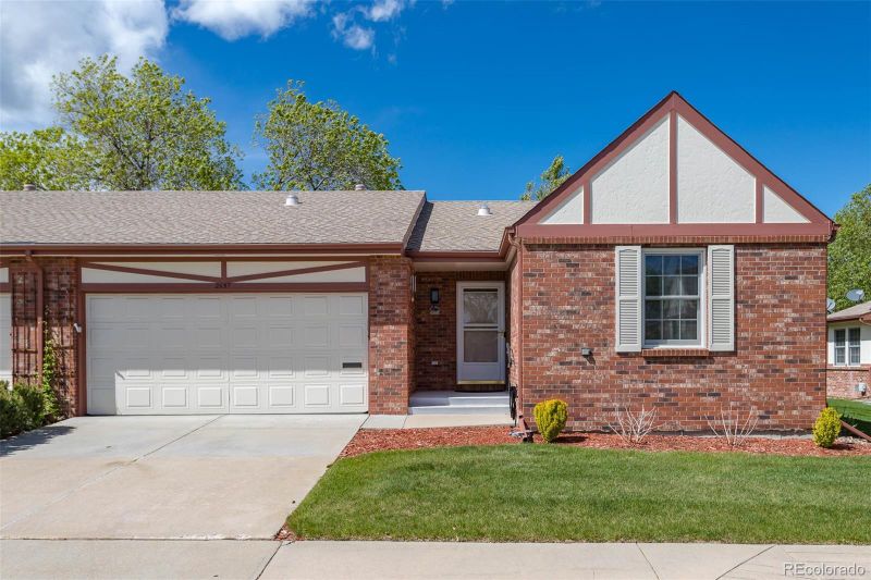 2657 Elmhurst Cir, Longmont, CO 80503