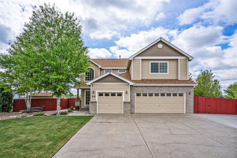 301 Gemstone Ln, Johnstown, CO 80534