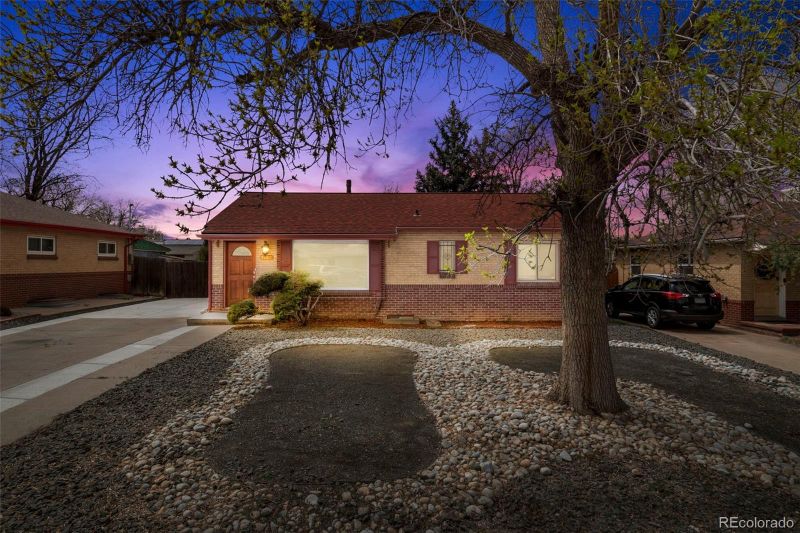3261 Ivy St, Denver, CO 80207