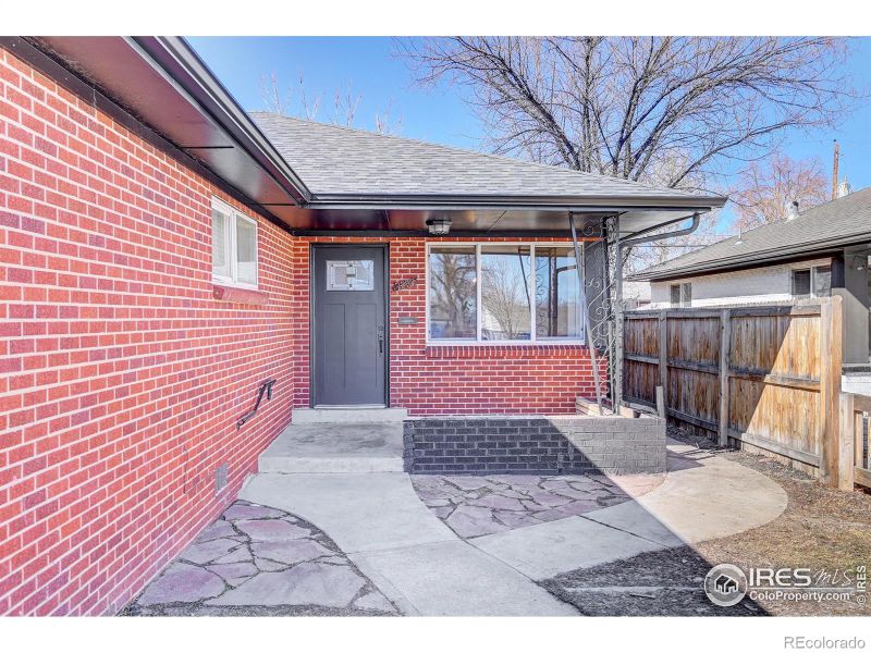 3353 Krameria St E, Denver, CO 80207