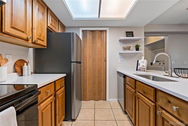 4284 S Salida Way #6, Aurora, CO 80013