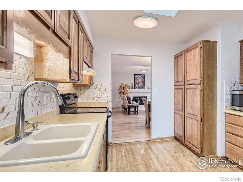 7265 W Maple Dr, Lakewood, CO 80226