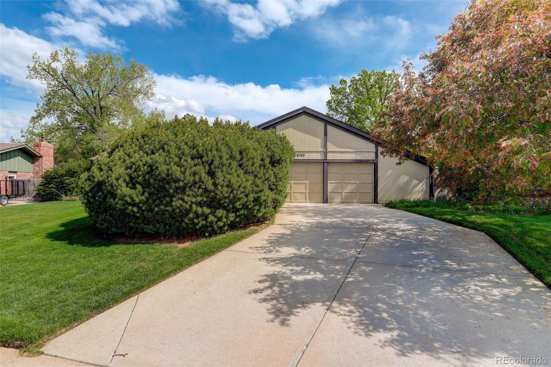 6350 E Floyd Dr, Denver, CO 80222