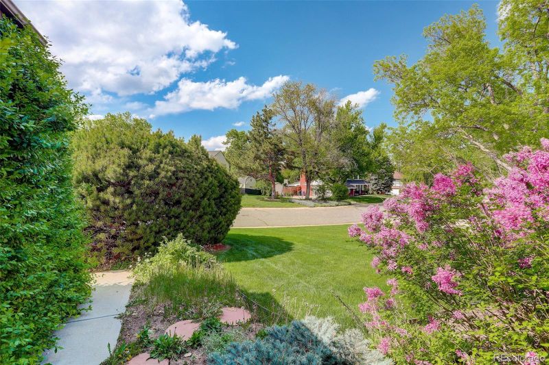 6350 E Floyd Dr, Denver, CO 80222