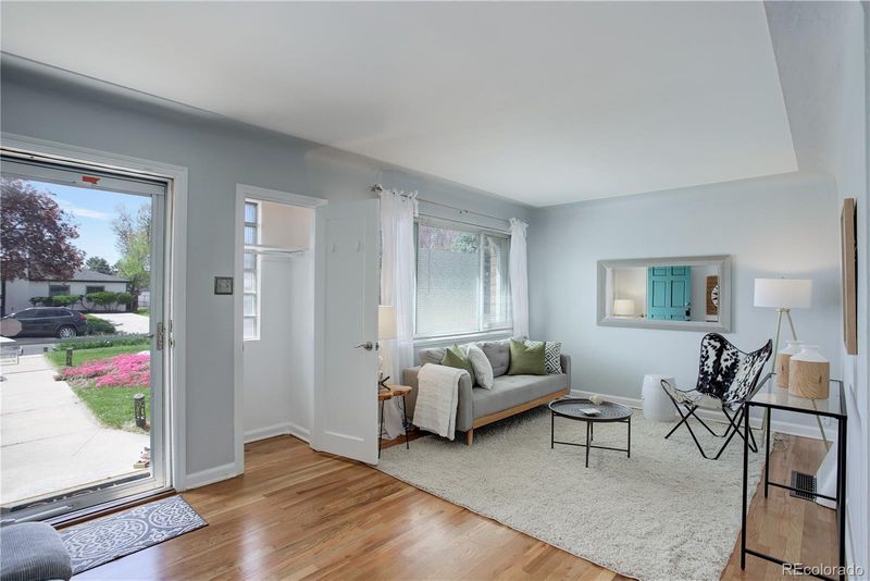 2820 Niagara St, Denver, CO 80207