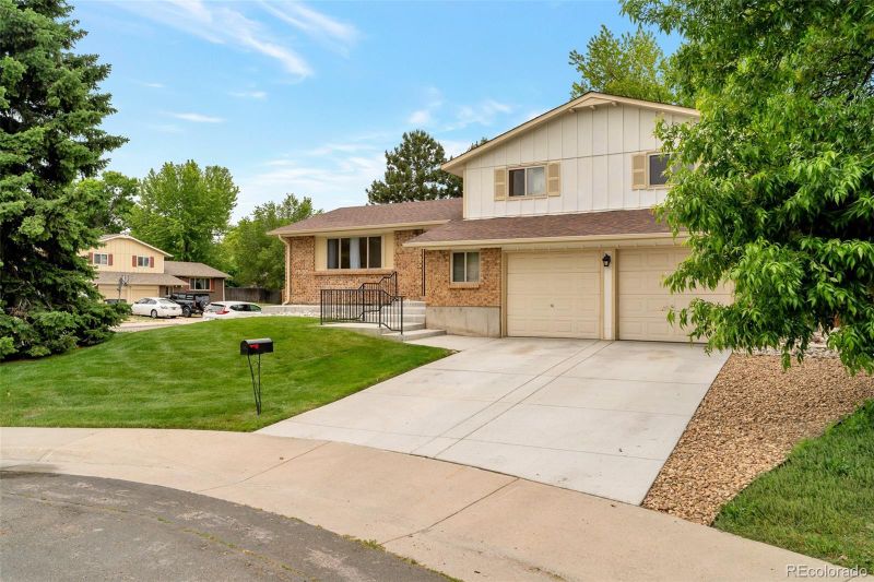 4349 S Field Ct, Littleton, CO 80123