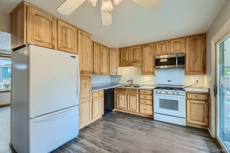 3474 E 117th Dr, Thornton, CO 80233