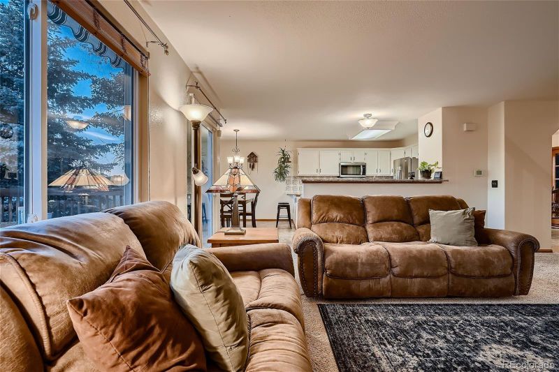 3829 S Truckee Way, Aurora, CO 80013
