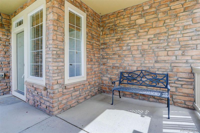 20850 E Greenwood Dr, Aurora, CO 80013