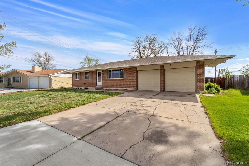 1631 Kodiak Dr, Colorado Springs, CO 80910