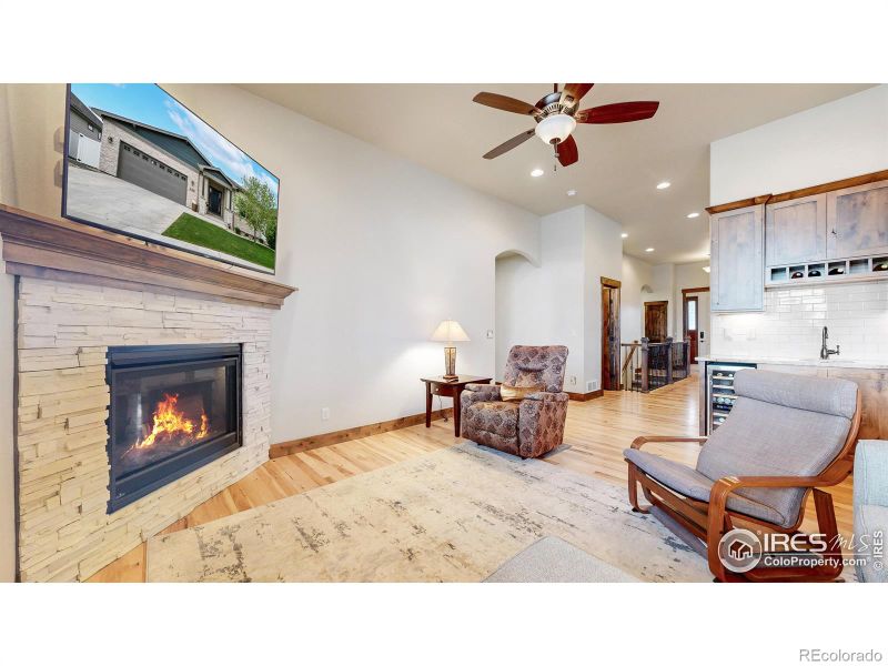 529 Vermilion Peak Dr, Windsor, CO 80550