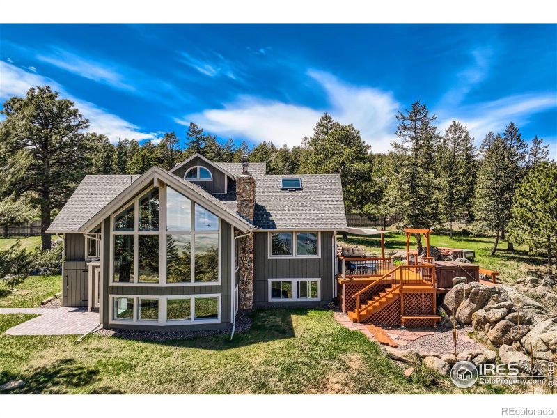 102 Sunrise Ln, Boulder, CO 80302