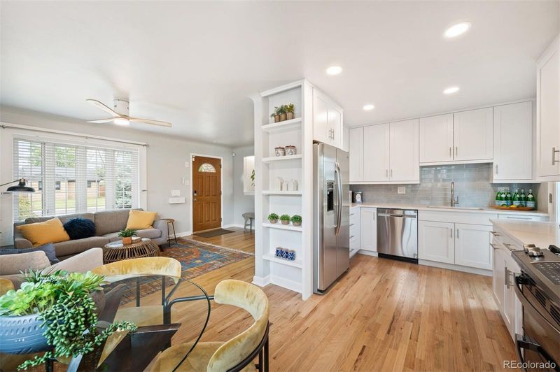 2900 Holly St, Denver, CO 80207