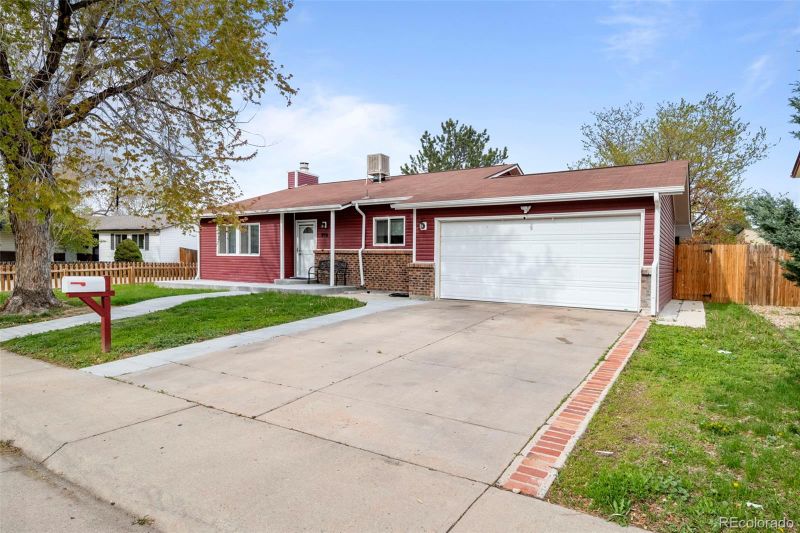 974 S Waco Way, Aurora, CO 80017