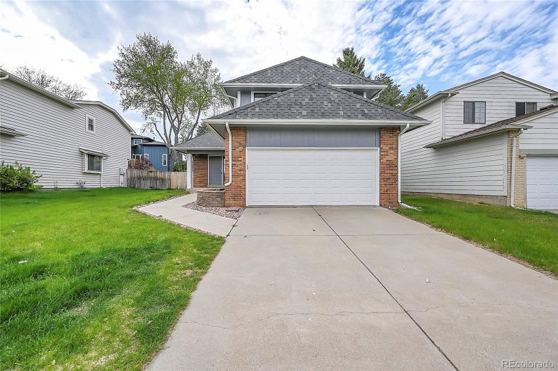 5621 S Lansing Ct, Englewood, CO 80111