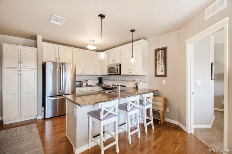 725 Elmhurst Dr #408, Highlands Ranch, CO 80129