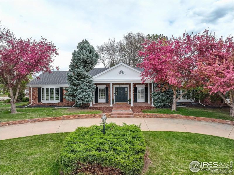 3736 Valley Oak Dr, Loveland, CO 80538