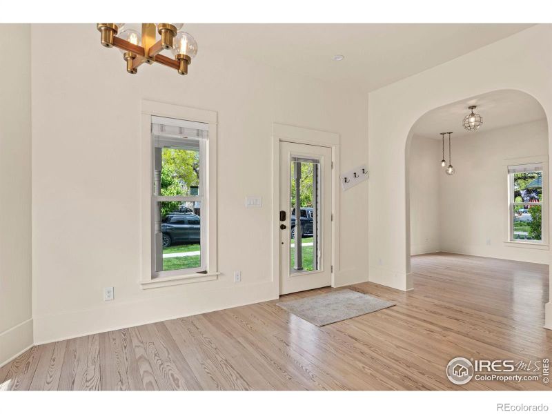 340 W 5th St, Loveland, CO 80537