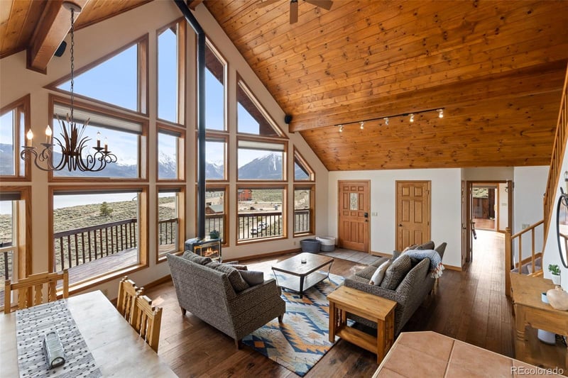293 Mount Hope Dr, Twin Lakes, CO 81251