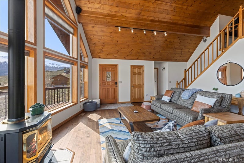 293 Mount Hope Dr, Twin Lakes, CO 81251