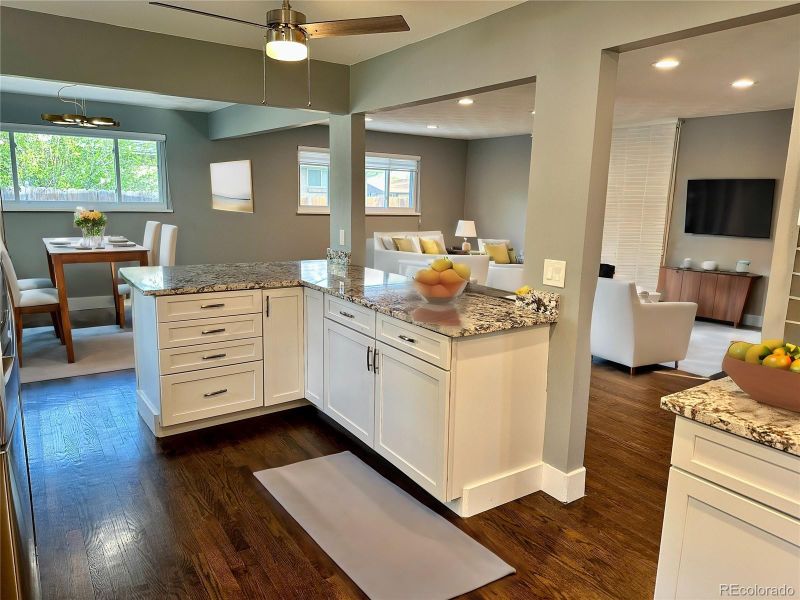 9192 E Eastman Pl, Denver, CO 80231
