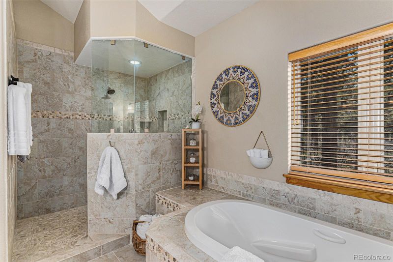 7149 Boreas Rd, Larkspur, CO 80118