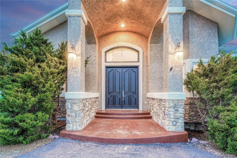 20318 Glasbury Rd, Monument, CO 80132