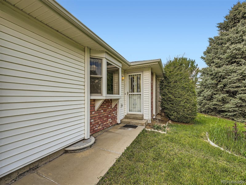 963 S Fulton St, Aurora, CO 80247