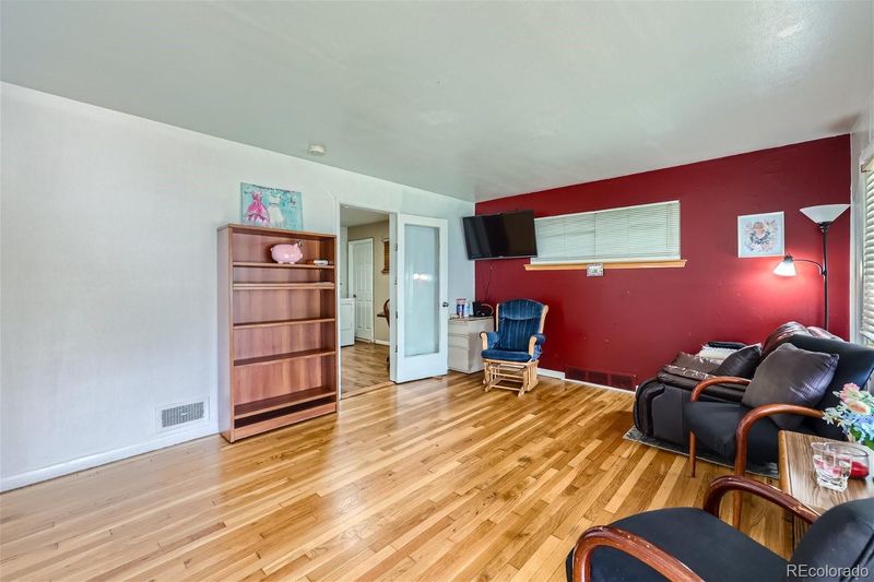 10555 Lowry Pl, Aurora, CO 80010