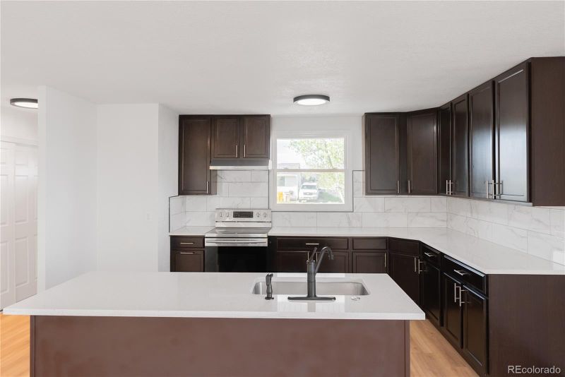 760 Bronco Rd, Denver, CO 80221