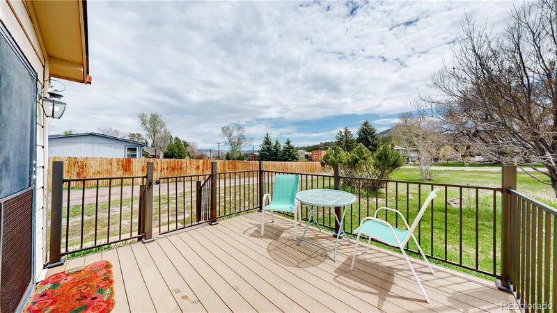 9485 Spruce Mountain Rd, Larkspur, CO 80118