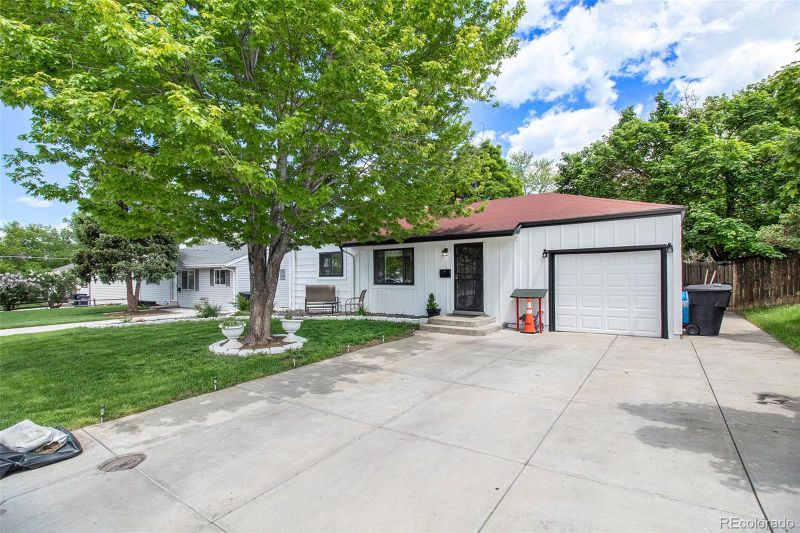 2768 S Julian St, Denver, CO 80236